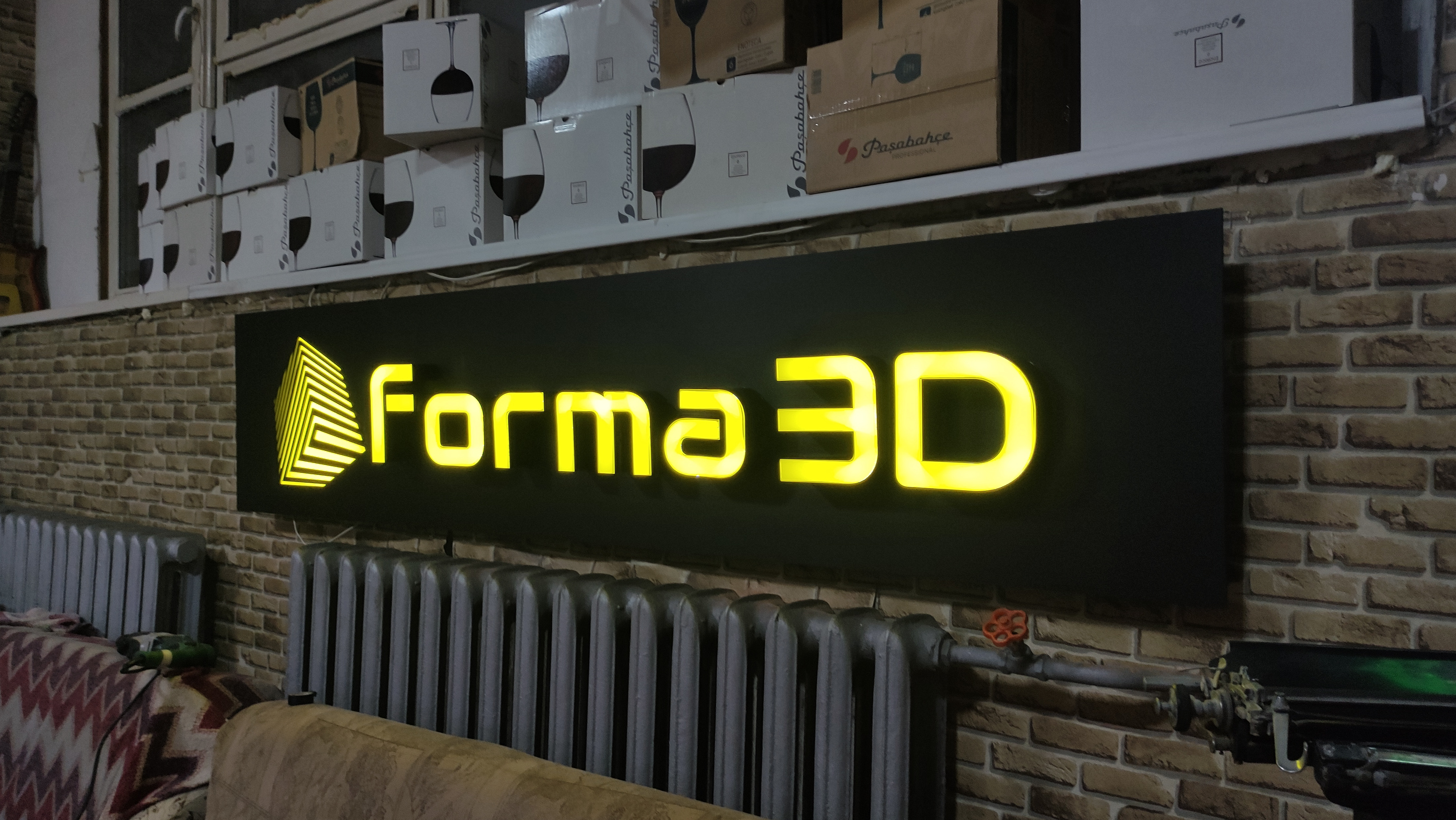 Изготовление световых вывесок с помощью 3D Печати